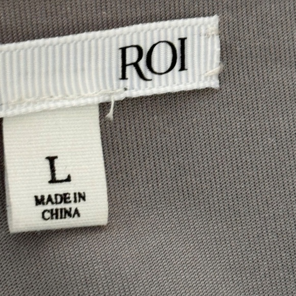 ROI SLEEVELESS COWL NECK AND TWIST-BACK TANK - Picture 2 of 4